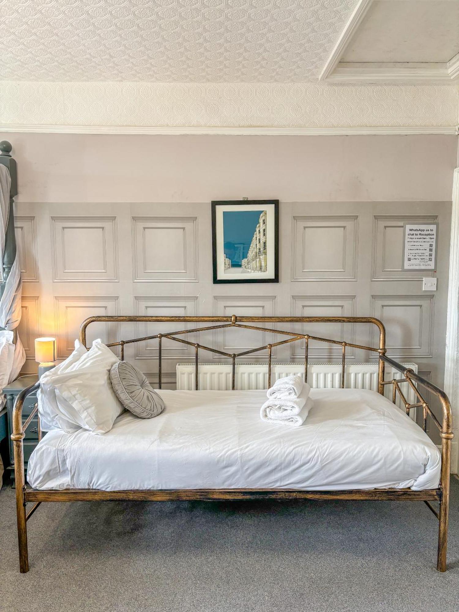 X Hotel Brunswick Square Μπράιτον Εξωτερικό φωτογραφία
